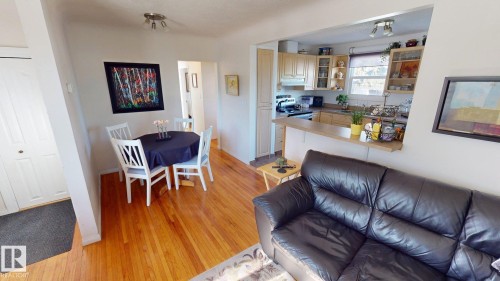 9650 86 Street, Edmonton, AB - Indoor Photo Showing Living Room