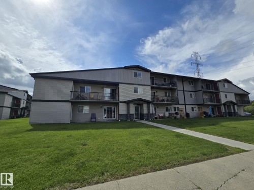 A7 2808 116 Street  Edmonton, AB T6J 4G2