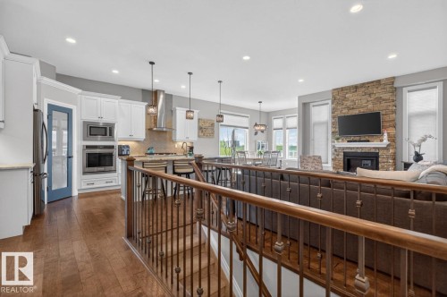 4232 8 Street, Edmonton, AB - Indoor Photo Showing Kitchen With Stainless Steel Kitchen With Upgraded Kitchen