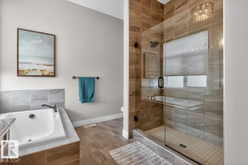 4232 8 Street, Edmonton, AB - Indoor Photo Showing Bathroom