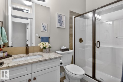 4232 8 Street, Edmonton, AB - Indoor Photo Showing Bathroom
