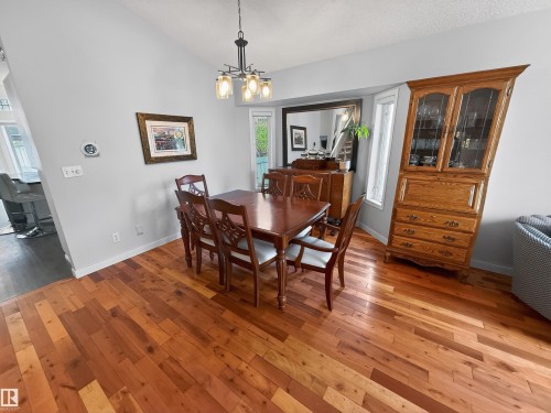 11 Lacombe Drive, St. Albert, AB - Indoor Photo Showing Dining Room