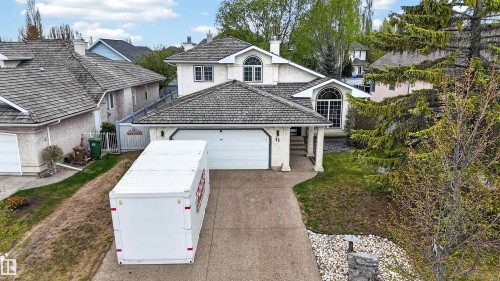 11 LACOMBE Drive  St. Albert, AB T8N 5S6