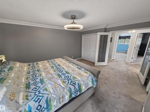 11 Lacombe Drive, St. Albert, AB - Indoor Photo Showing Bedroom