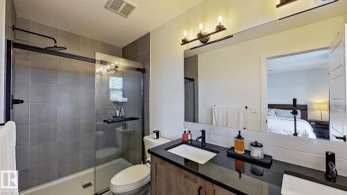 37 Emberside Link, Cochrane, AB - Indoor Photo Showing Bathroom