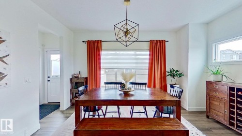 37 Emberside Link, Cochrane, AB - Indoor Photo Showing Dining Room