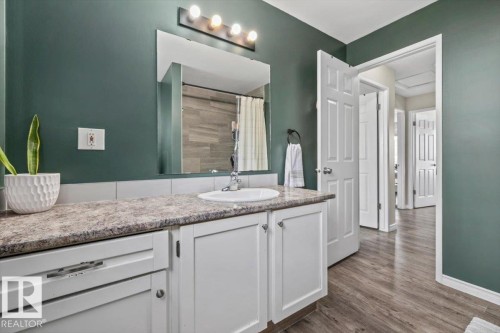 16429 115 Street, Edmonton, AB - Indoor Photo Showing Bathroom