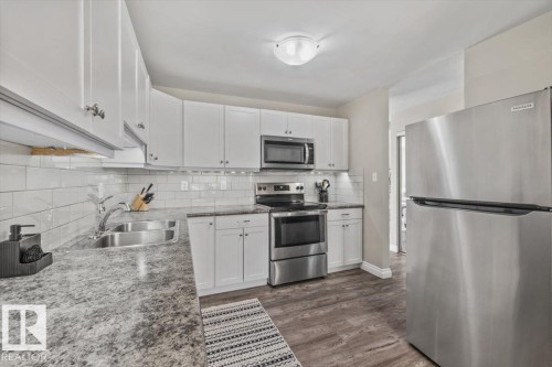16429 115 Street, Edmonton, AB - Indoor Photo Showing Kitchen With Double Sink