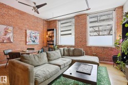 10249 104 Street  Edmonton, AB T5J 1B1