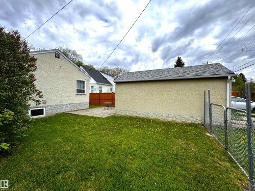 9015 91 Street, Edmonton, AB - Outdoor