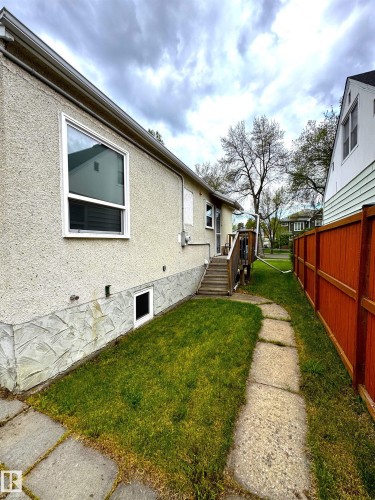 9015 91 Street, Edmonton, AB - Outdoor With Exterior