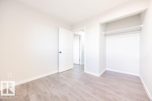 113 Abbottsfield Road, Edmonton, AB - Indoor Photo Showing Other Room