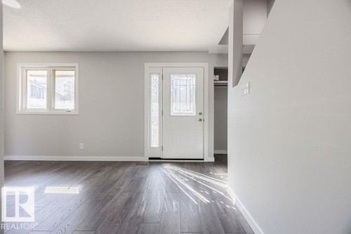 113 Abbottsfield Road, Edmonton, AB - Indoor Photo Showing Other Room