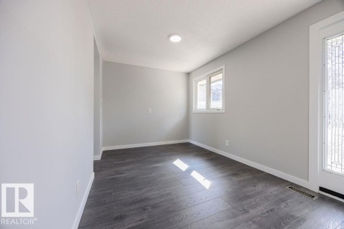 113 Abbottsfield Road, Edmonton, AB - Indoor Photo Showing Other Room