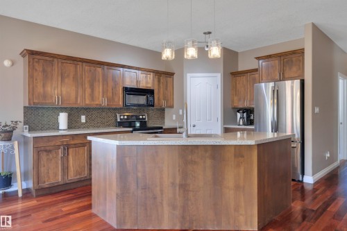 59 Wilkinson Place, Leduc, AB - Indoor Photo Showing Kitchen
