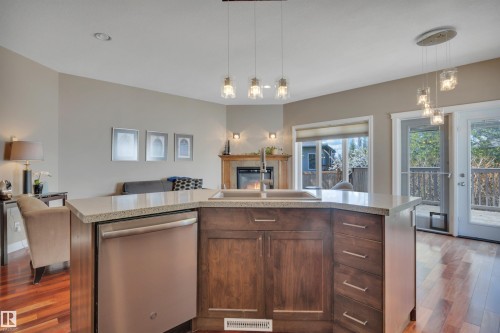59 Wilkinson Place, Leduc, AB - Indoor Photo Showing Kitchen