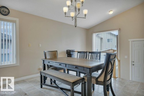 10632 180 Avenue, Edmonton, AB - Indoor Photo Showing Dining Room