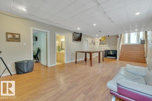 10632 180 Avenue, Edmonton, AB - Indoor