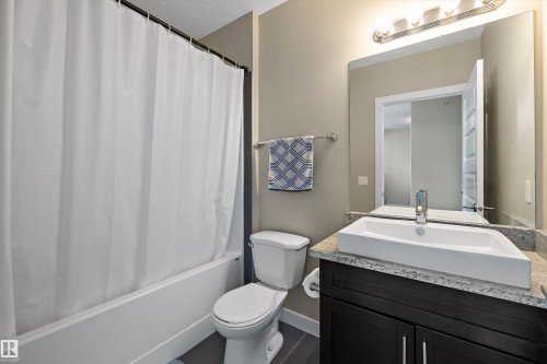 505 1238 Windermere Way, Edmonton, AB - Indoor Photo Showing Bathroom