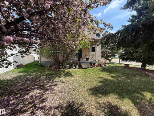 #1 Colonial Close, Beaumont, AB - Outdoor