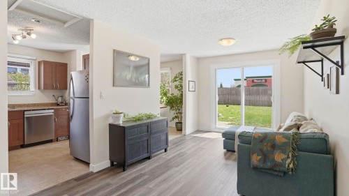 24 South Ram, Devon, AB - Indoor
