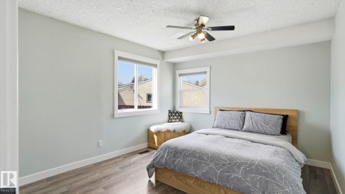 24 South Ram, Devon, AB - Indoor Photo Showing Bedroom