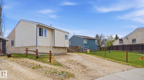 24 South Ram, Devon, AB - Outdoor