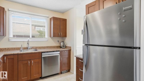 24 South Ram, Devon, AB - Indoor Photo Showing Kitchen