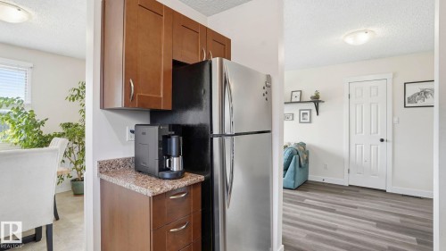 24 South Ram, Devon, AB - Indoor Photo Showing Kitchen