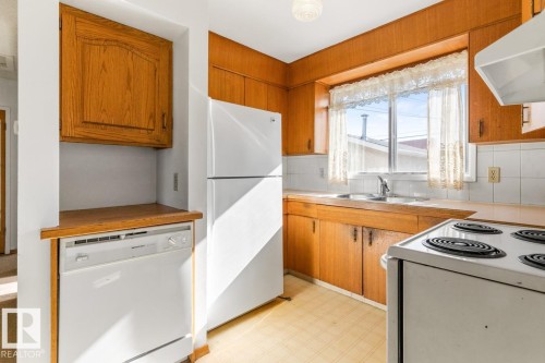 8507 52 Street, Edmonton, AB 