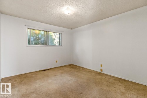8507 52 Street, Edmonton, AB 