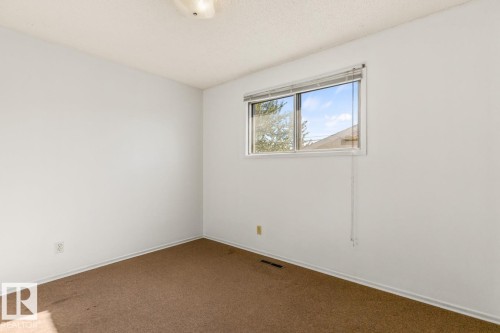 8507 52 Street, Edmonton, AB 