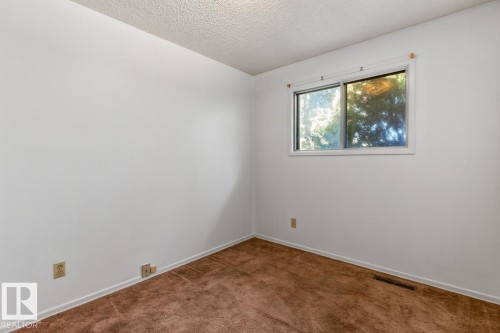 8507 52 Street, Edmonton, AB 