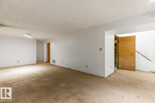 8507 52 Street, Edmonton, AB 