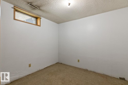 8507 52 Street, Edmonton, AB 