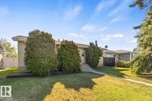 8507 52 Street, Edmonton, AB 