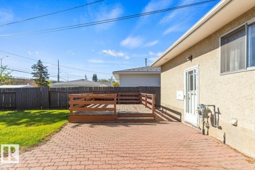 8507 52 Street, Edmonton, AB 