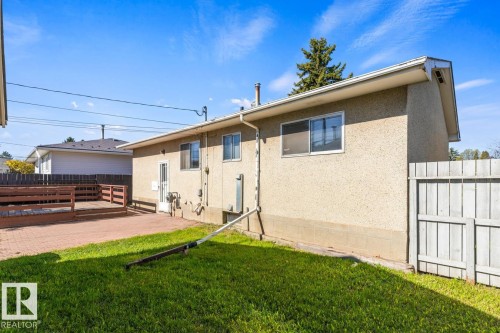 8507 52 Street, Edmonton, AB 