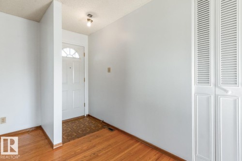8507 52 Street, Edmonton, AB 