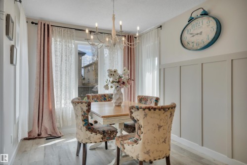 6509 38 Avenue, Beaumont, AB - Indoor Photo Showing Dining Room