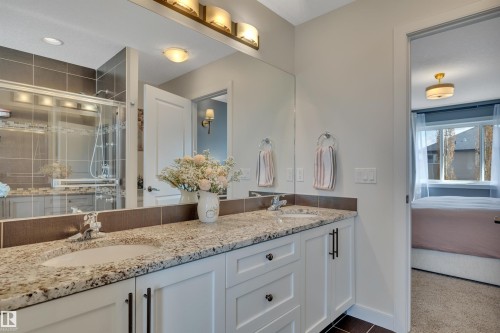 6509 38 Avenue, Beaumont, AB - Indoor Photo Showing Bathroom