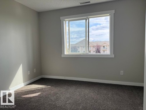 316 16303 95 Street, Edmonton, AB - Indoor Photo Showing Other Room