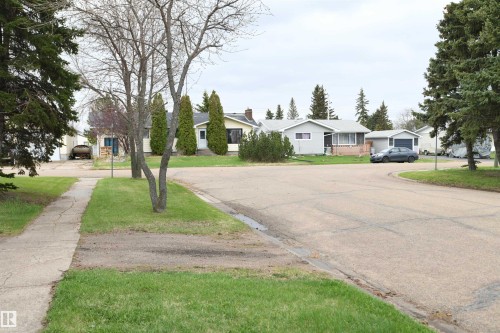 30 Prince Drive, Lamont, AB - Outdoor