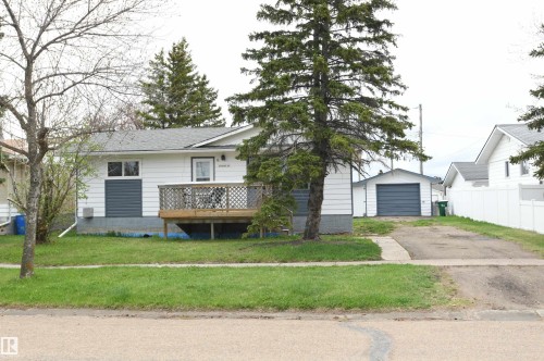 30 Prince Drive, Lamont, AB - Outdoor