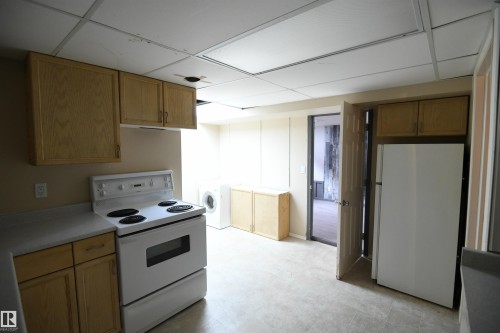 30 Prince Drive, Lamont, AB - Indoor Photo Showing Kitchen