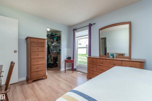 2109 Saddleback Road Nw, Edmonton, AB - Indoor Photo Showing Bedroom