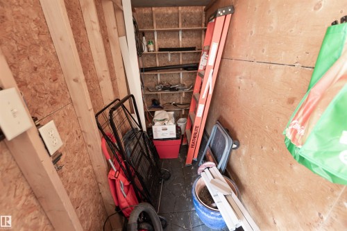 2109 Saddleback Road Nw, Edmonton, AB - Indoor