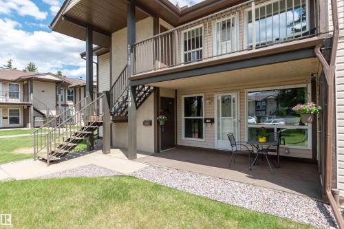 2109 Saddleback Road Nw, Edmonton, AB - Outdoor