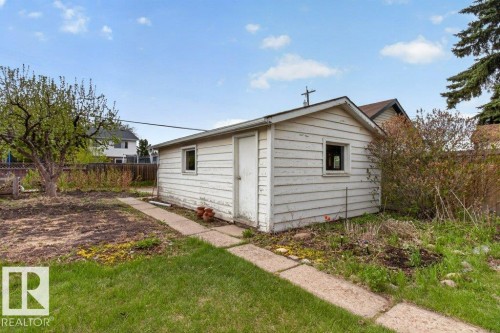 10640 79 Street Nw, Edmonton, AB - Outdoor