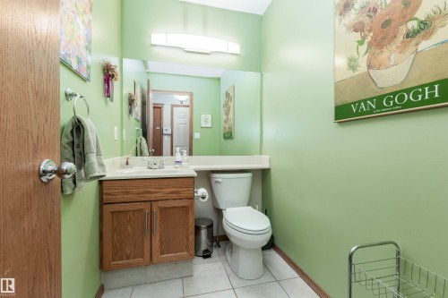 main floor - 5204 190 Street, Edmonton, AB - Indoor Photo Showing Bathroom